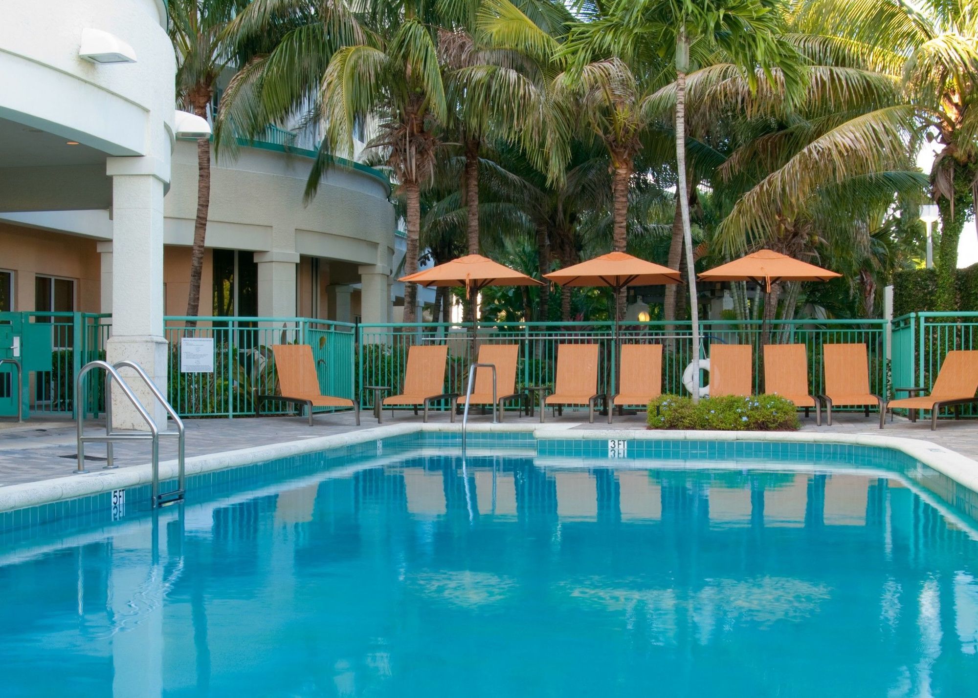 Courtyard by Marriott Fort Lauderdale Airport&Cruise Port Dania Beach Facilités photo
